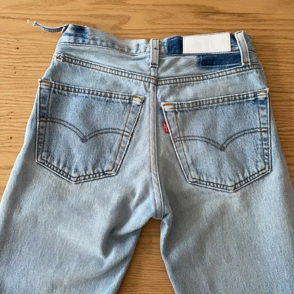 Re/Done vintage light wash jeans - Picture 8 of 11